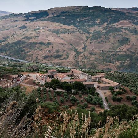 Bed and Breakfast La Ferula Scillato  Экстерьер фото