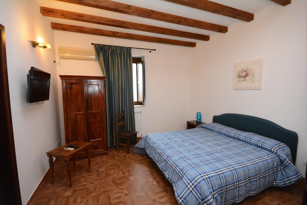 Bed and Breakfast La Ferula Scillato  Экстерьер фото