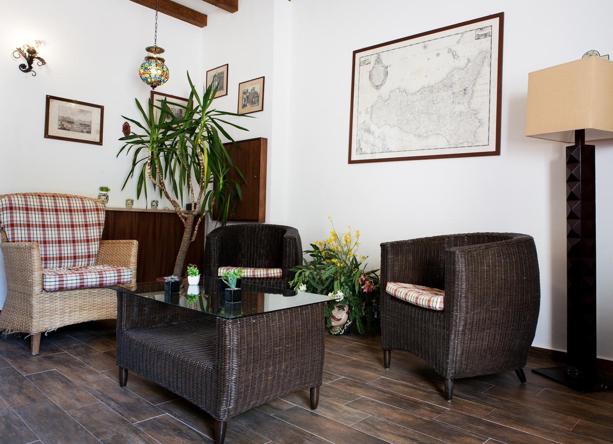 Bed and Breakfast La Ferula Scillato  Экстерьер фото