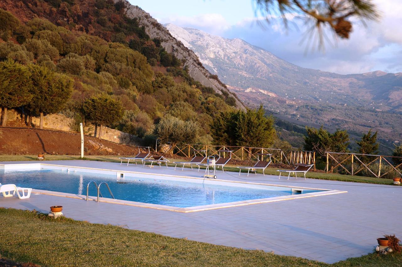 Bed and Breakfast La Ferula Scillato  Экстерьер фото